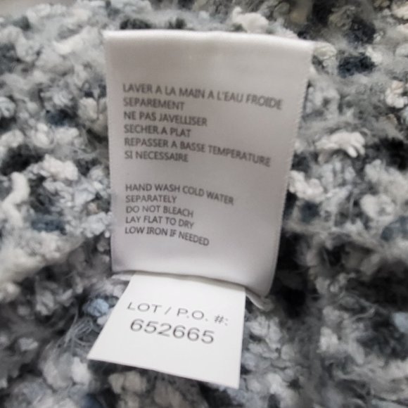 Tribal Gray Knit Sweater Women’s Medium Cozy Long Sleeve - Picture 8 of 14